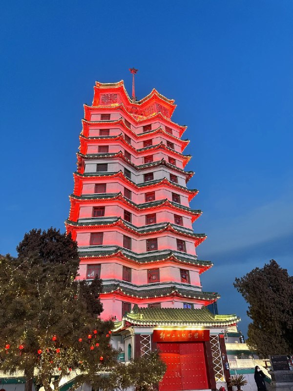 #b站相册动态 我都说了我不（晚安），我不（晚安），你非要我（晚安）34 秒前 | -三松许-