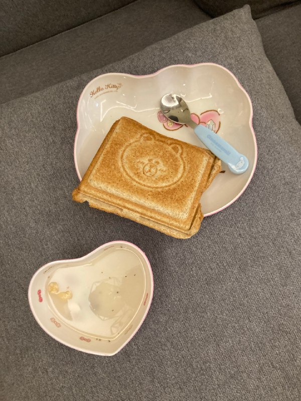 #b站相册动态 翻到一张十月份的食量现在我已经可以吃掉面包后喝满满一碗燕麦片了预约