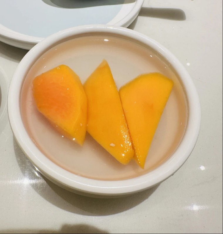 #b站相册动态 ＃小狗说 这是昨天的做的饭椰汁掺木瓜本周六糖豆人见[真相大面包的表情包_开心]21 秒前 | -三松许-