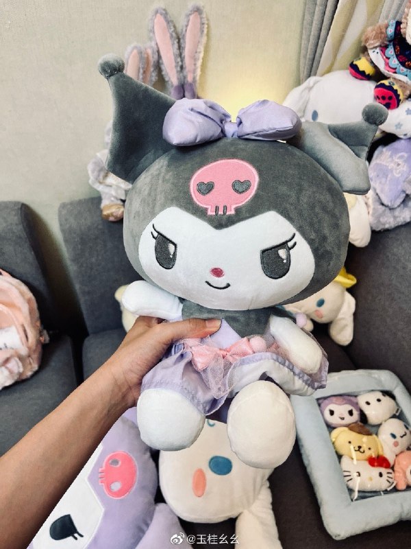 #珈乐魂 #微博评论 今天是米姐的生日酷洛米库洛米被评论的微博 [兔子]  “是玉桂幺幺同学的专属歌曲” 玉桂幺幺的微博视频38 秒前 属地河南 | 玉桂幺幺